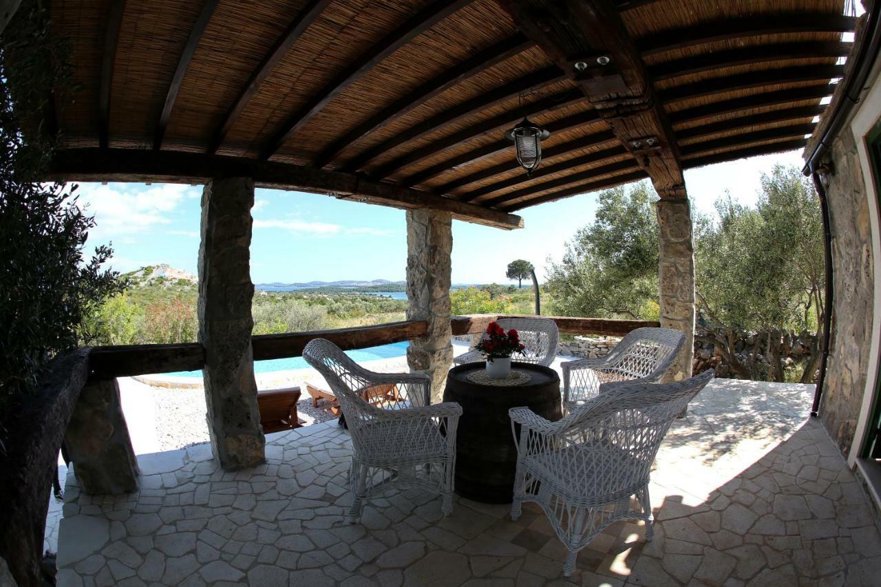 Holiday Home Petar Drage Eksteriør bilde